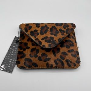 Street Level Leopard Crossbody - New